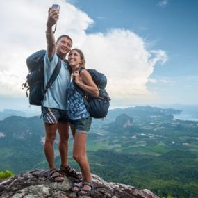 350-sq-selfie-mountain-shutterstock_207527209_0