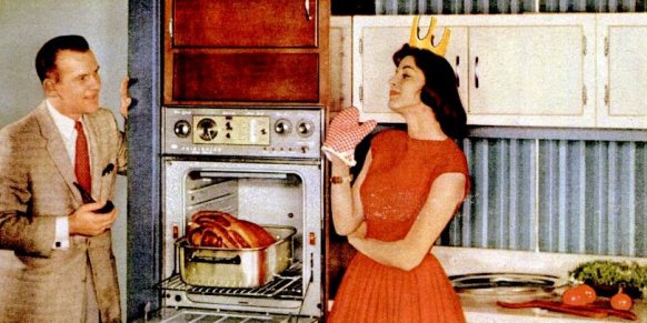 The-perfect-50s-housewife
