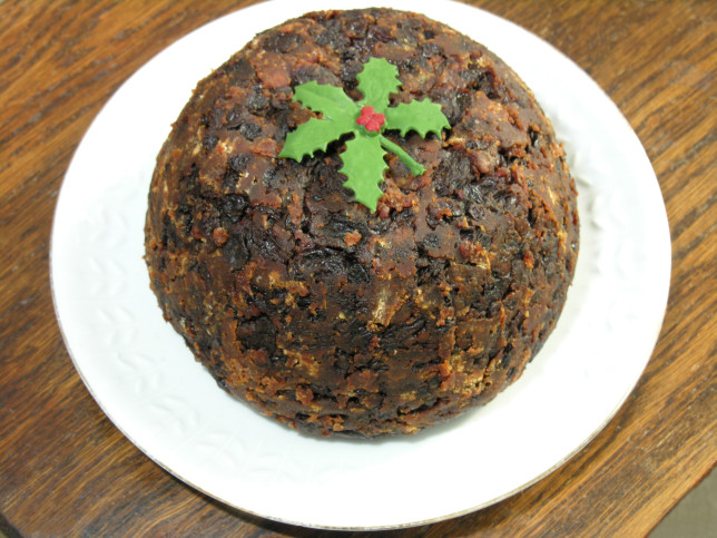 This image has an empty alt attribute; its file name is christmas-pudding.jpg