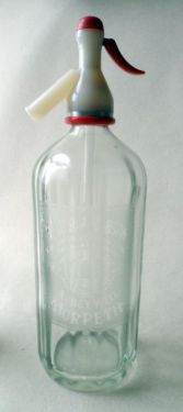 vintage-glass-soda-siphon-syphon-waters-robson-artesian-abbey-well-morpeth-northumberland-british-syphon-company-limited-circa-1950s-2086-p[ekm]320x720[ekm]